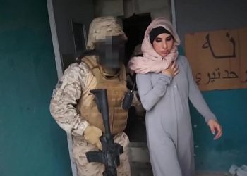 TOUR OF BOOTY - Arab Satisfies American Soldiers In A War Zone!
